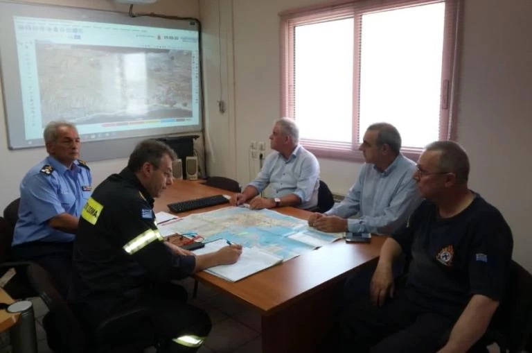 Ξεκάθαρος ο Τόσκας: «Δεν είναι αθώες αυτές οι φωτιές»